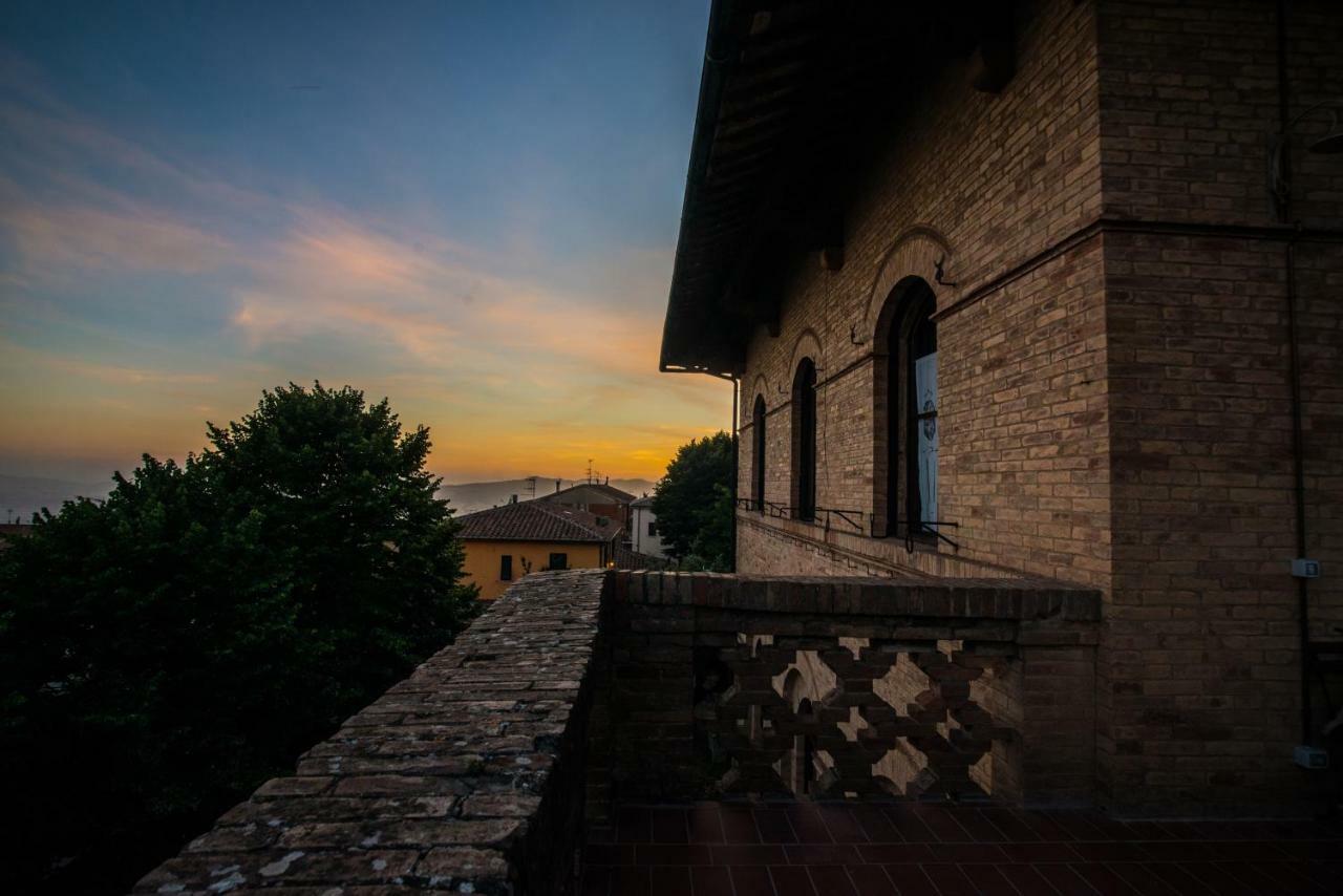 Appartamenti Villa Mascagni Volterra Ngoại thất bức ảnh